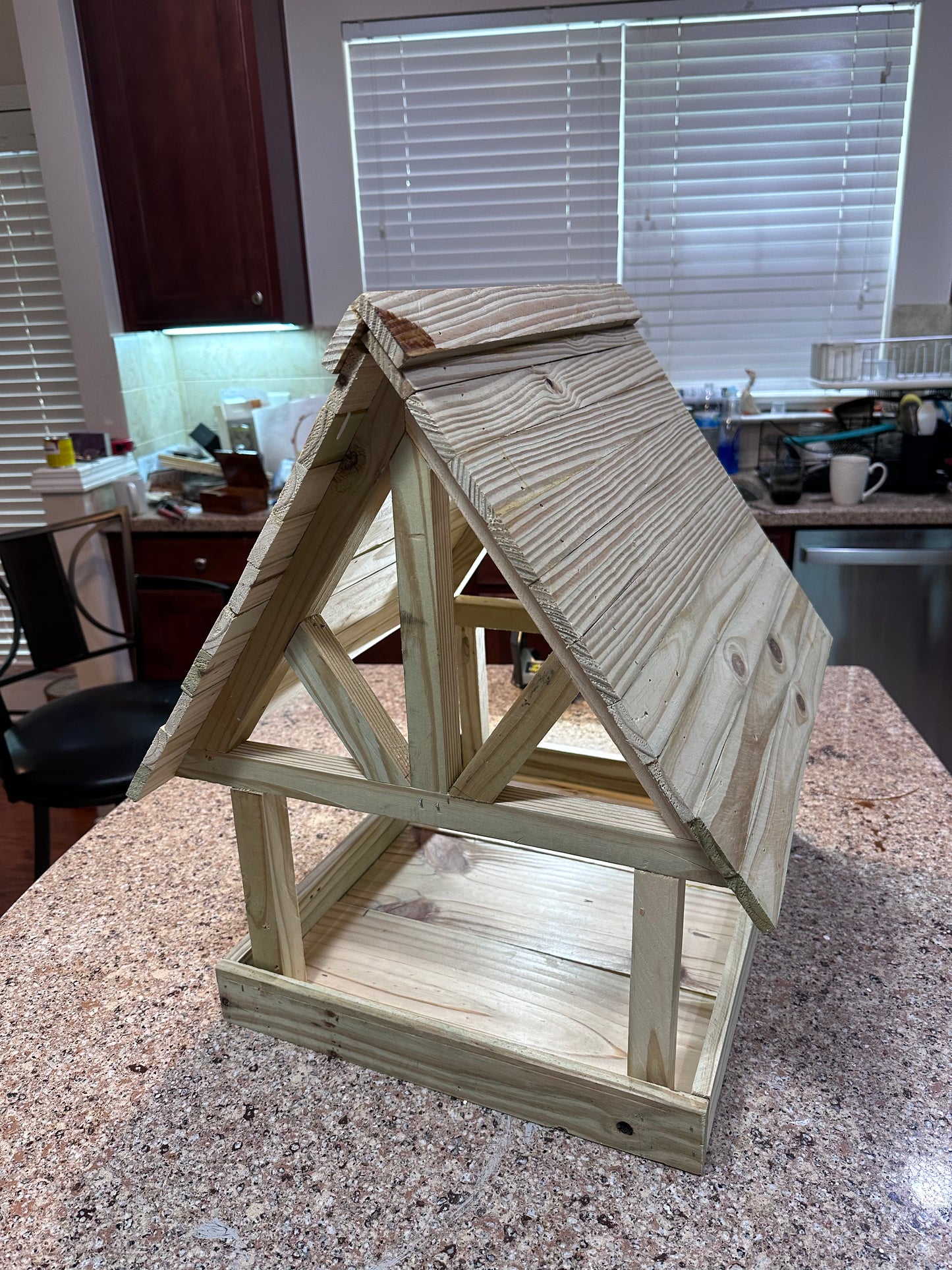 Alpine Deluxe Fly Thru Bird Feeder