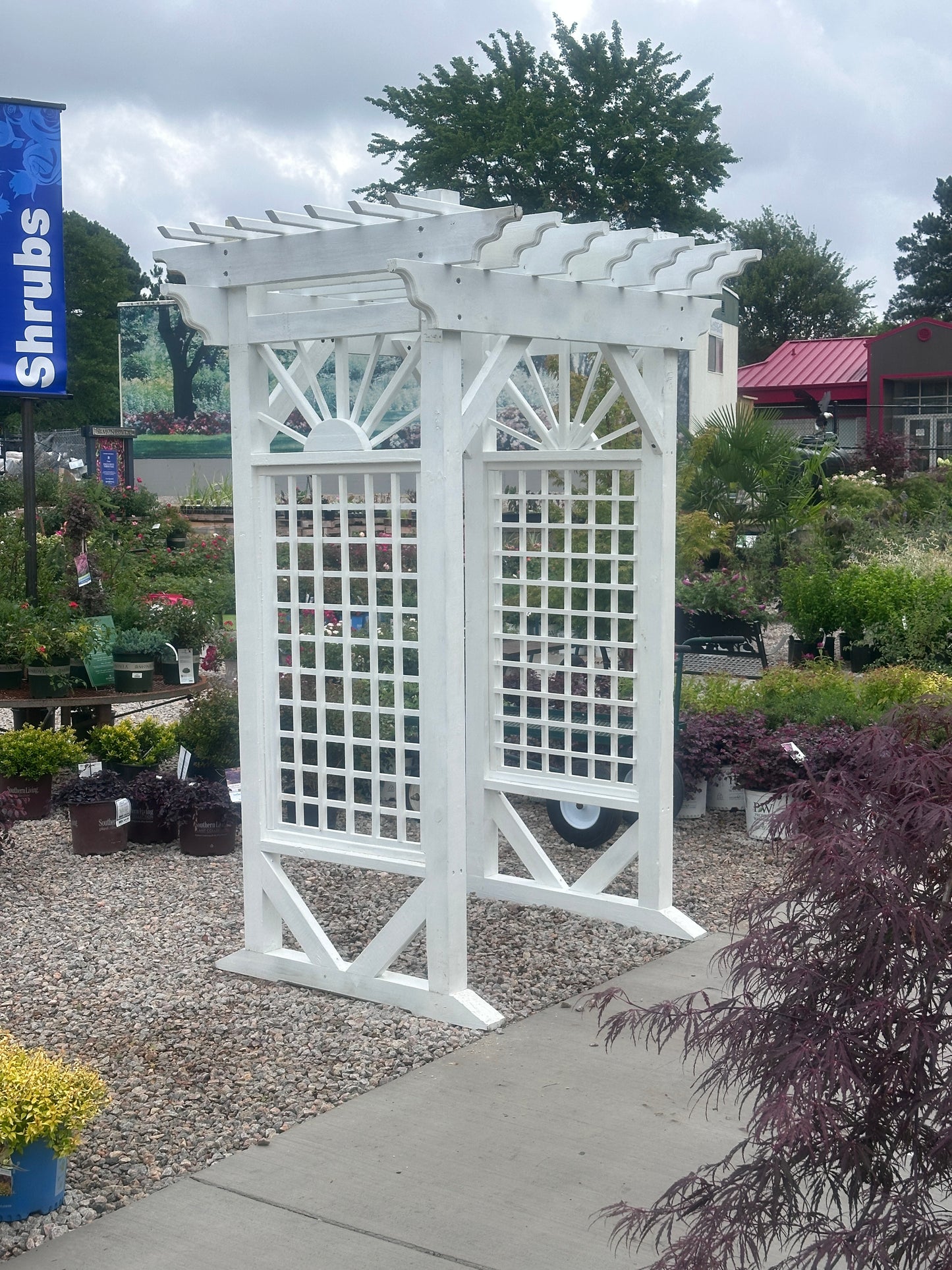 Grand Sunburst Arbor