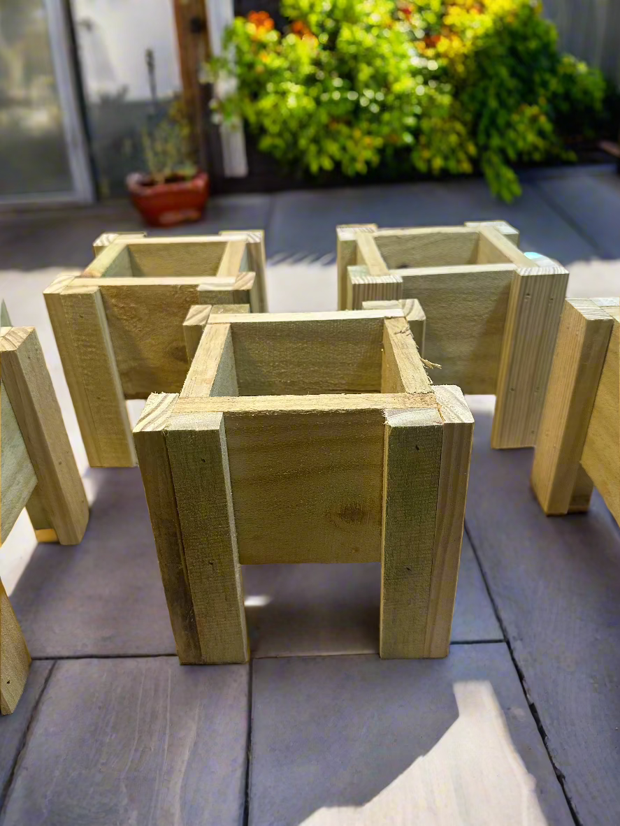 Mini Raised Planter Cube - "The Bully"