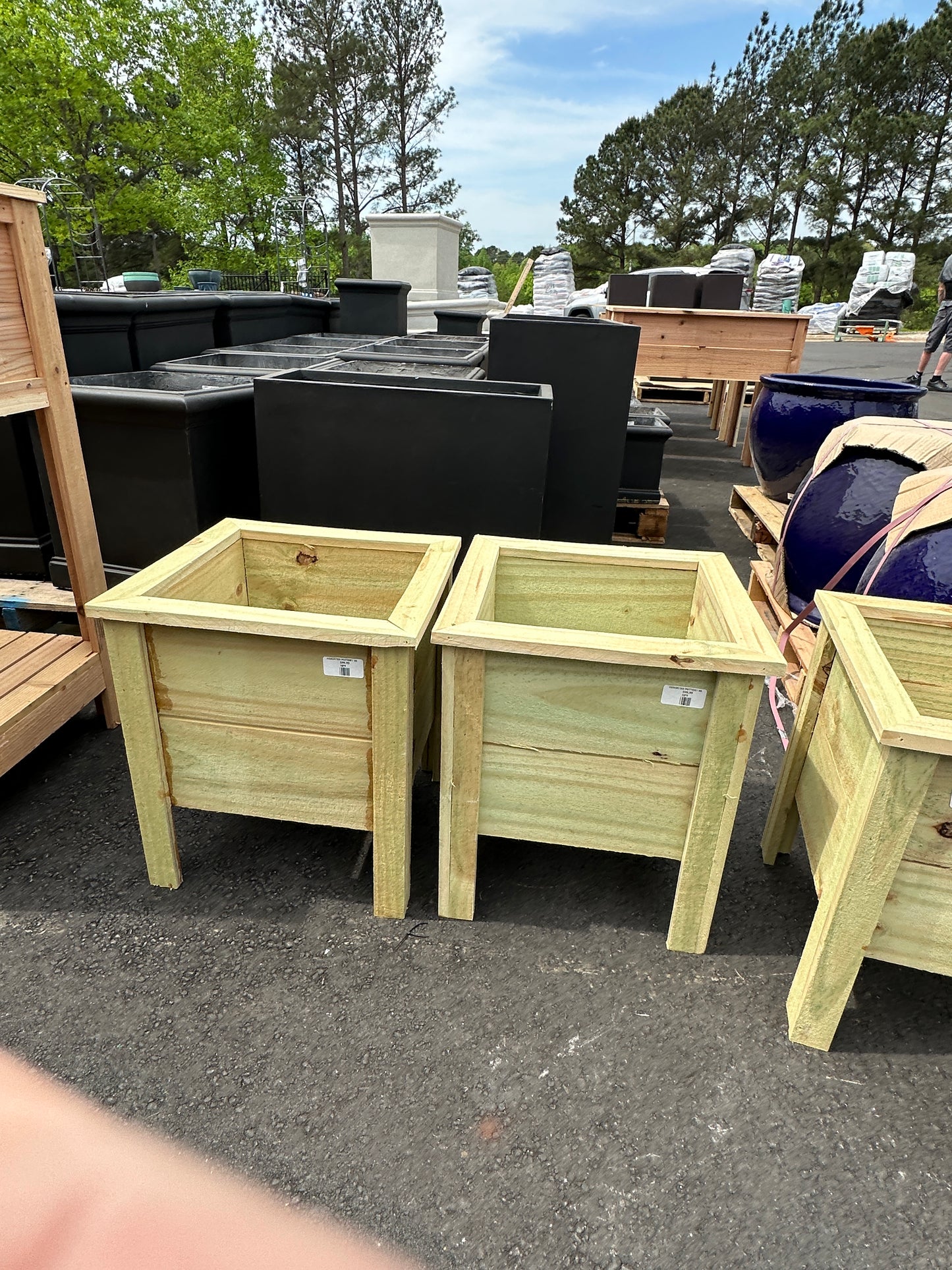 Raised Pine Box Outdoor Planter (16x16x16)