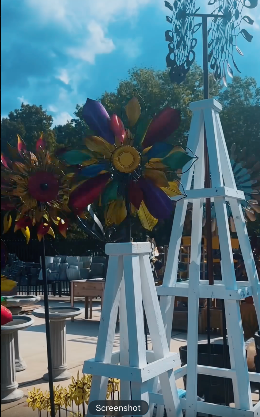 Obelisk Trellis with Spinner